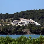 Edem Villa *