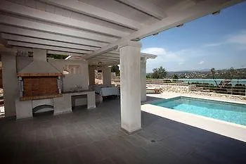 Edem Villa
