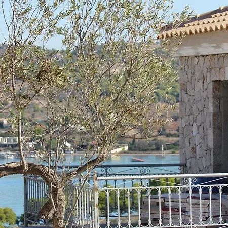 Villa Edem Pórto Héli