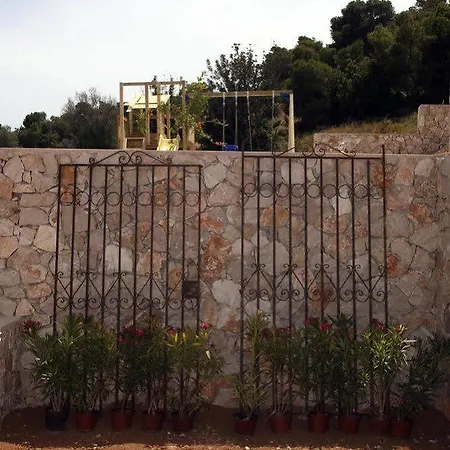 Edem Villa