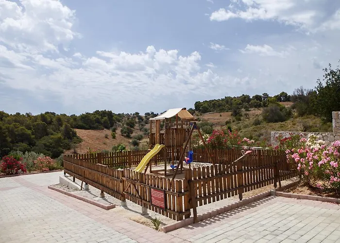 Edem Porto Heli